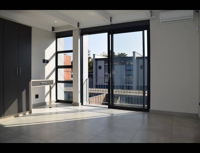 2 BEDROOM PROPERTY TO RENT IN MENLO PARK